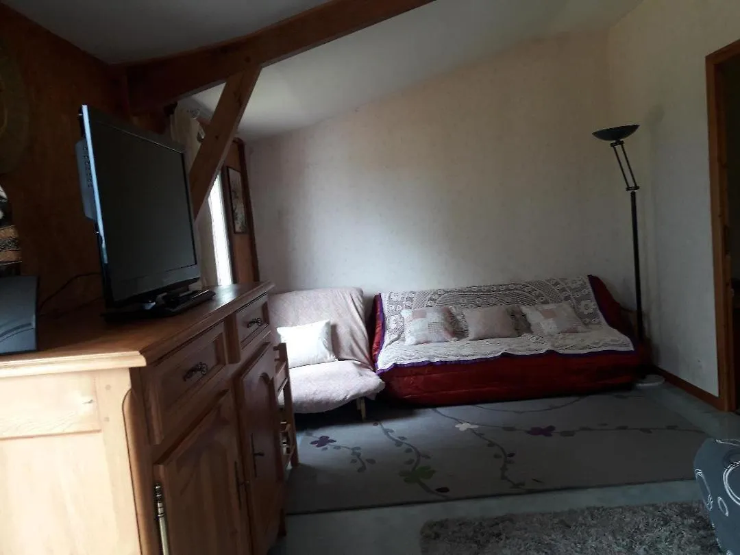 Chalet 3 Chambres Point De Vue Depuis La Grande Terrasse Sainte-Colombe  Sainte-Colombe (Lot)