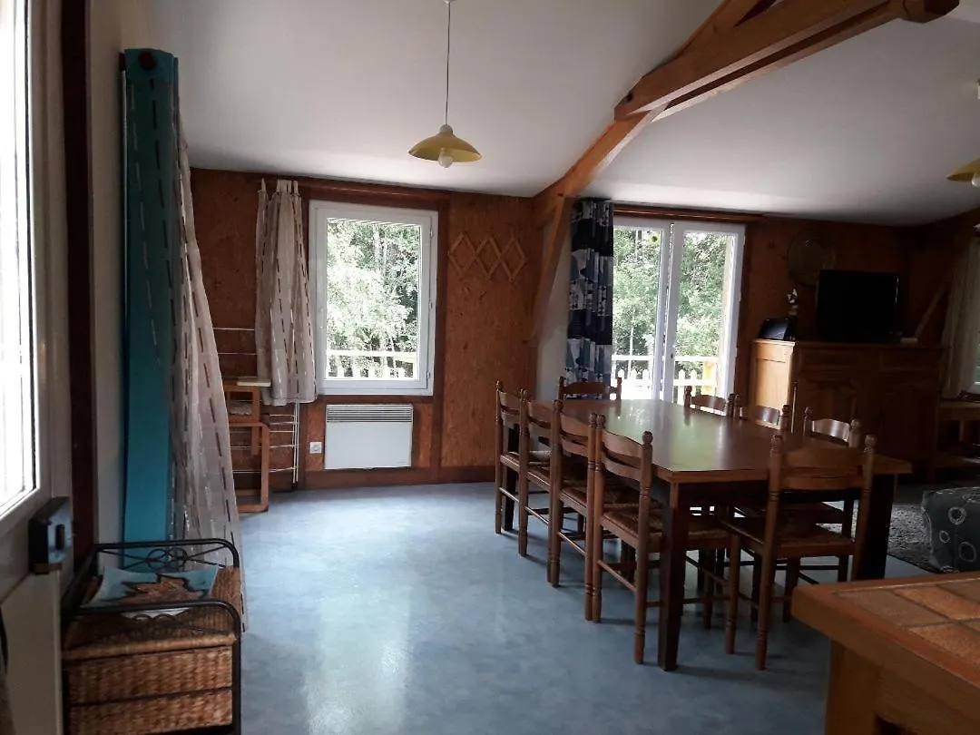 Chalet 3 Chambres Point De Vue Depuis La Grande Terrasse Sainte-Colombe  0*, Sainte-Colombe (Lot) Γαλλία